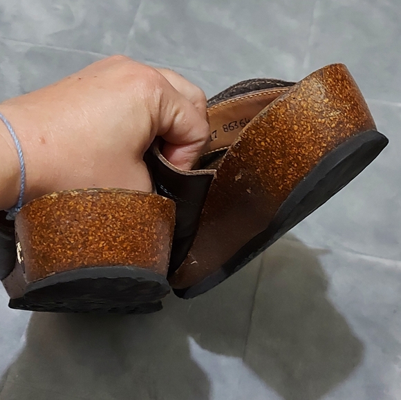 Think! Leather Sandals - Picture 6 of 9